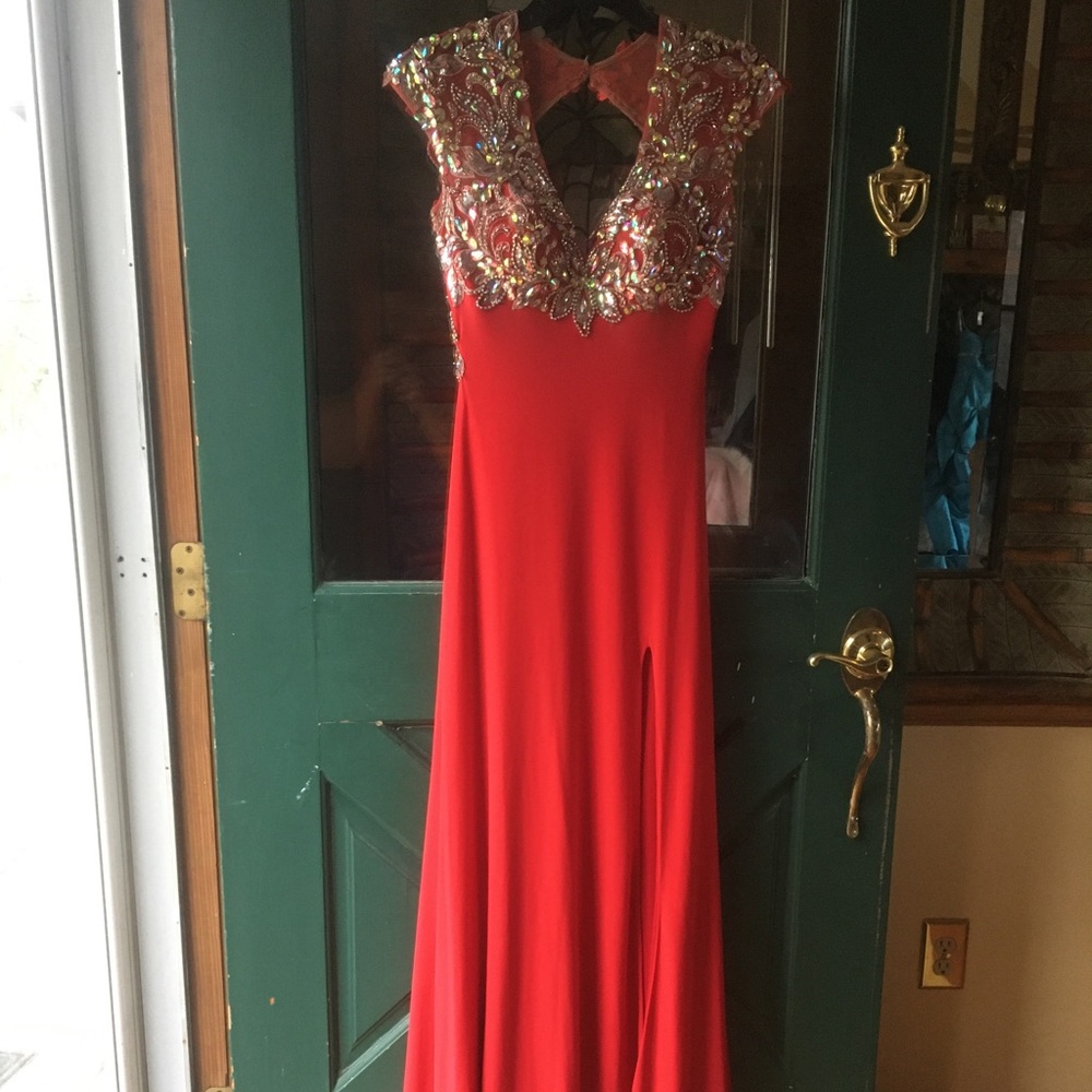 Red Tony Bowls Pageant Prom